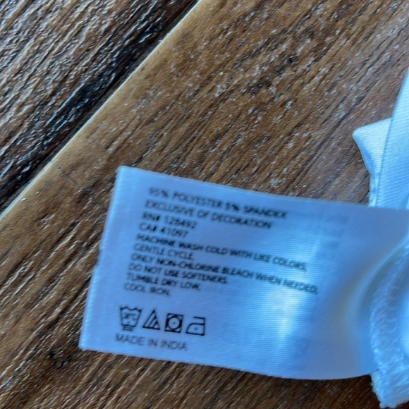 Active Top - Size Large - Picture 9 of 9